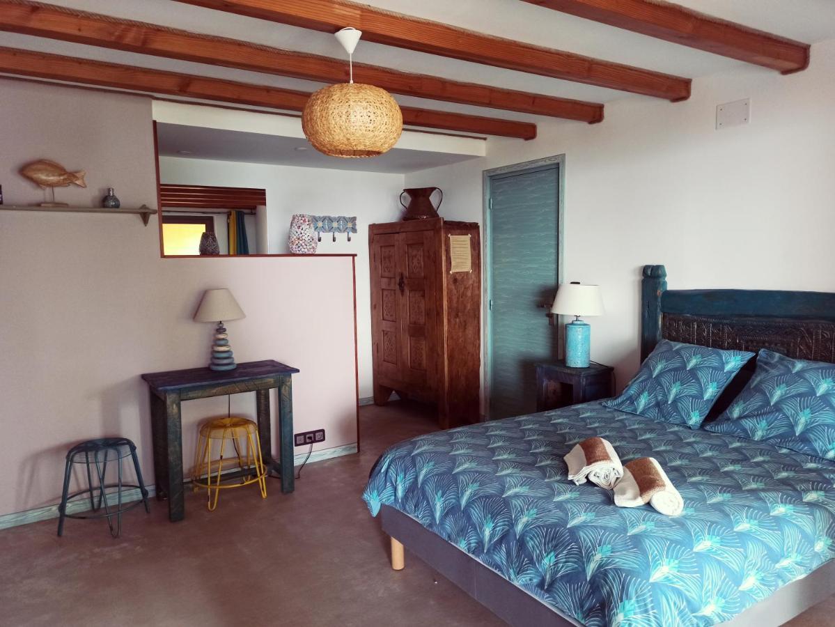 Ô Rêves Ailleurs Acomodação com café da manhã Saint-Cyr-sur-Mer Exterior foto